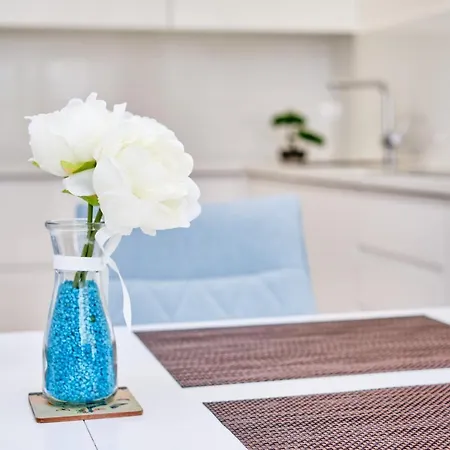 Brand New Split3 Apartment *