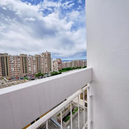 Brand New Split3 Apartment Split